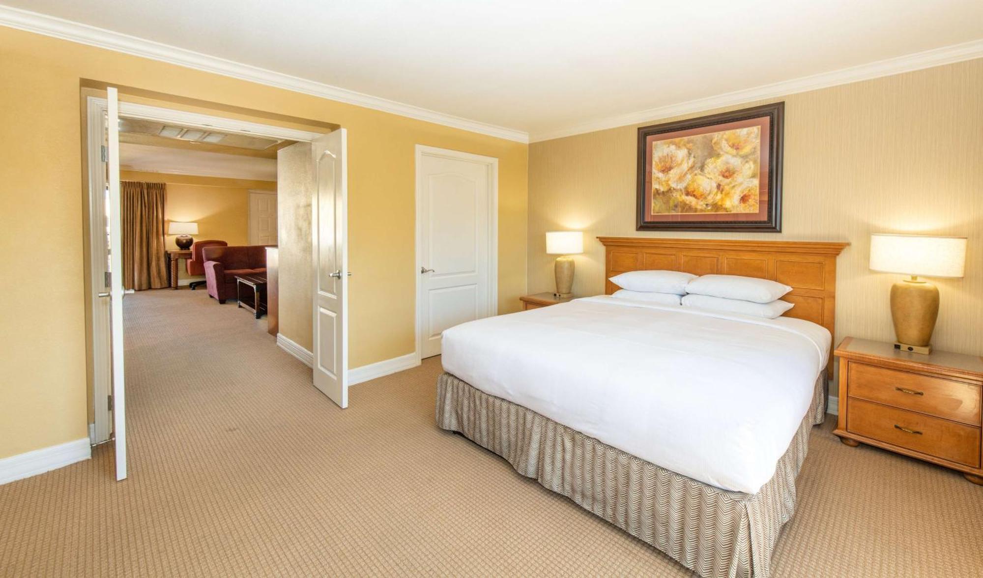 Hilton Phoenix Resort At The Peak Экстерьер фото